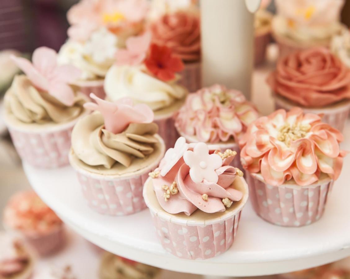 Hyatt Centric Janakpuri New Delhi Hotel Exterior foto Cupcakes