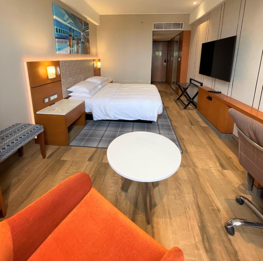 Hyatt Centric Janakpuri New Delhi Hotel Exterior foto Deluxe room
