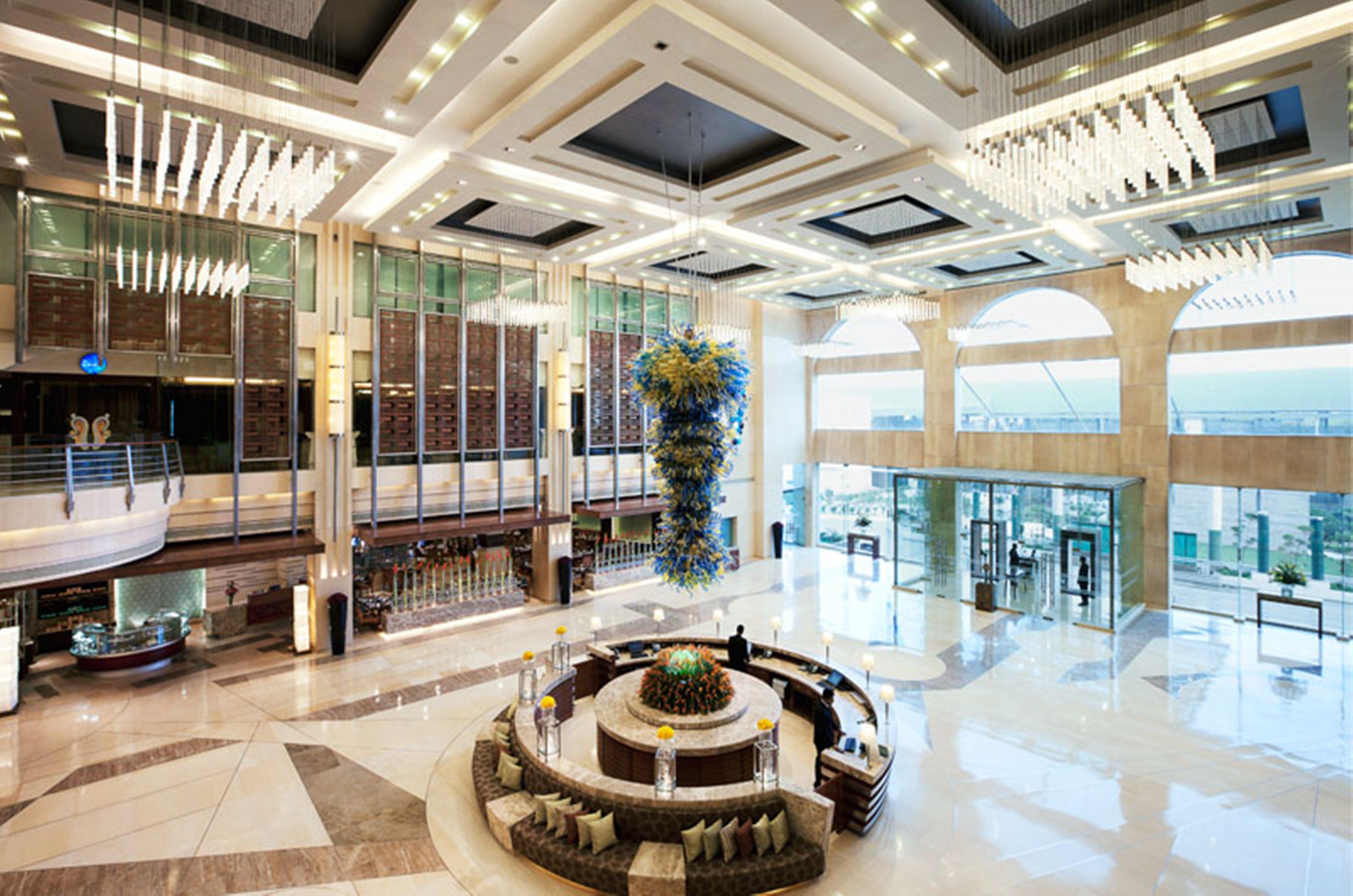 Hyatt Centric Janakpuri New Delhi Hotel Exterior foto Lobby