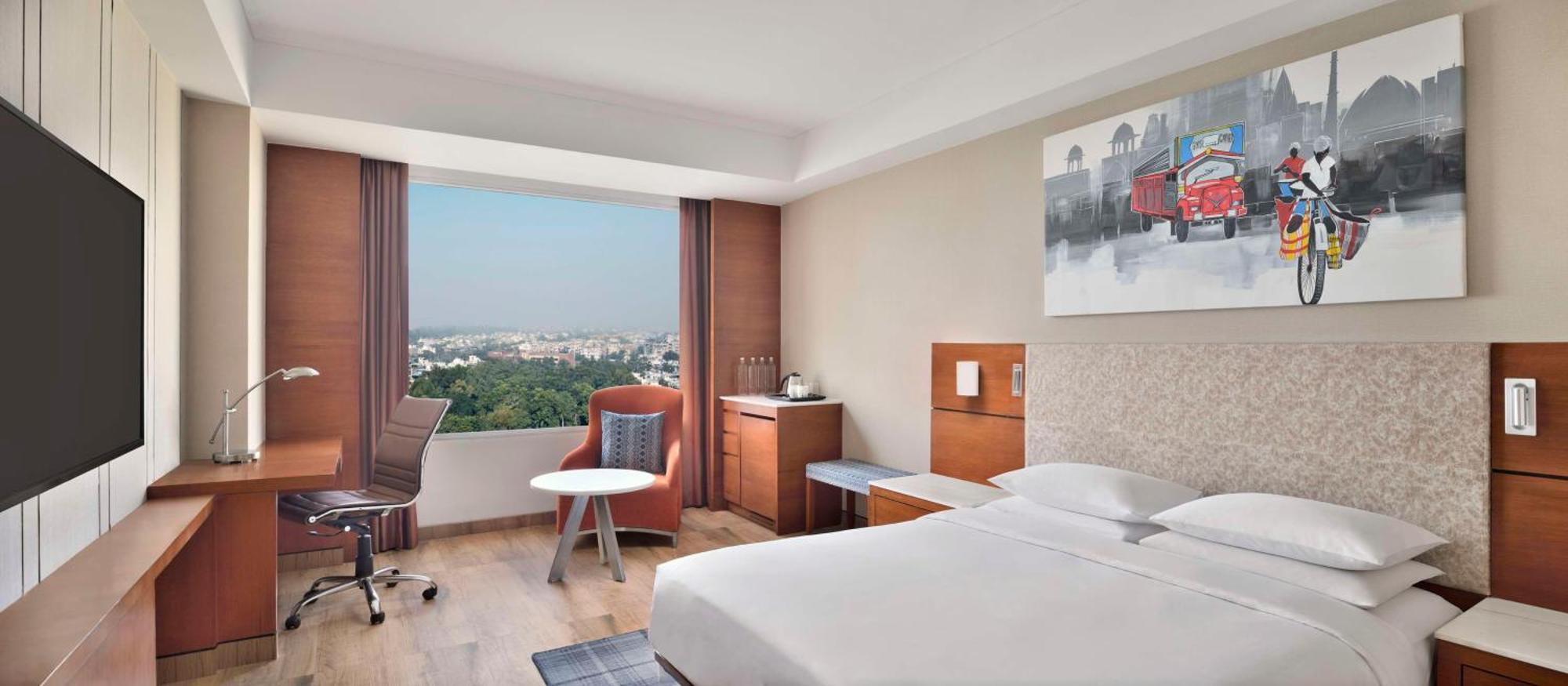 Hyatt Centric Janakpuri New Delhi Hotel Exterior foto A guest room at the hotel